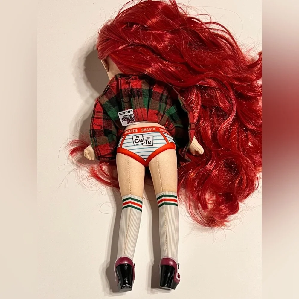 NA NA NA Teen Surprise Doll Samantha